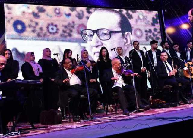 ليالي «ثقافتنا في إجازتنا» بمطروح تواصل عروضها الفنية بإقبال كبير