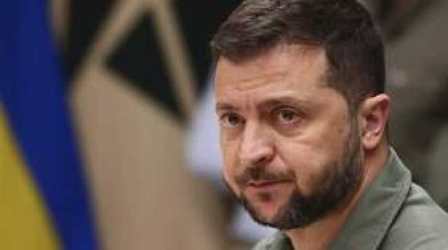 بعد تحقيق مخيب للآمال.. زيلينسكي يقيل جميع رؤساء شعب التجنيد الإقليمية