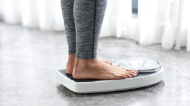 الحفاظ على وزن ثابت يعزز طول العمر بين النساء الأكبر سنا