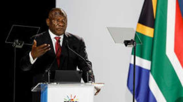 رئيس جنوب إفريقيا يبحث مبادرة السلام الإفريقية مع زيلنسكي