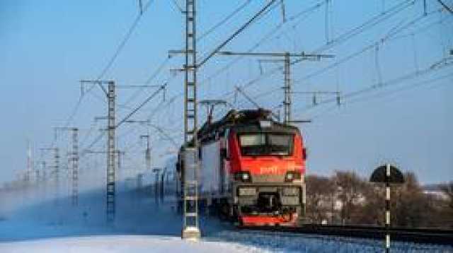 بوتين يعلن بناء خطوط قطارات عالية السرعة إلى لوغانسك ودونيتسك الروسيتين