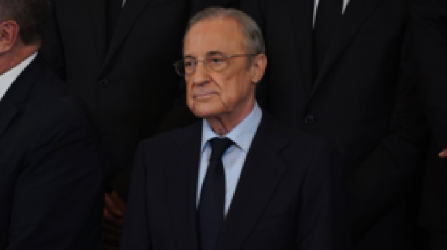 شاهد.. رد رئيس ريال مدريد على مشجع سعودي طالبه بالتعاقد مع مبابي