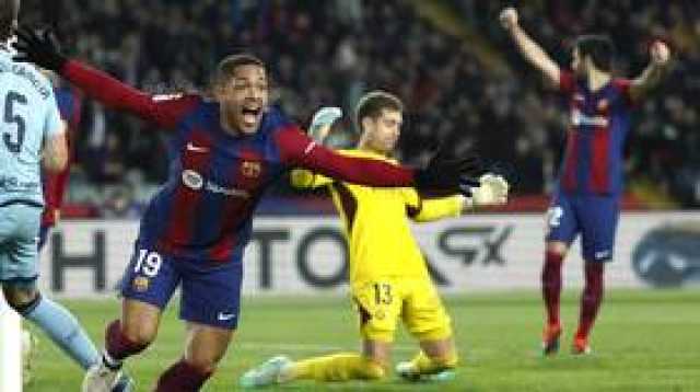 برشلونة يفلت من كمين ضيفه أوساسونا           