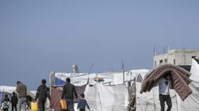 مصر.. السيسي يوجه بعلاج طفل'غزاوي' مصاب بالسرطان (فيديو)