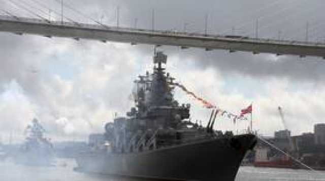 سفن حربية روسية تشارك في مناورات بحرية دولية بمشاركة سفن حربية إيرانية وصينية