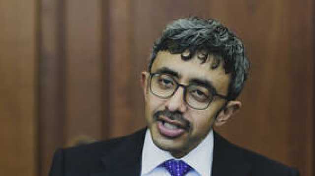 'التنسيق بين دولنا حاليا ضرورة حتمية'..الشيخ عبد الله بن زايد يقوم بـ'زيارة عمل' لقطر (فيديو+صور)