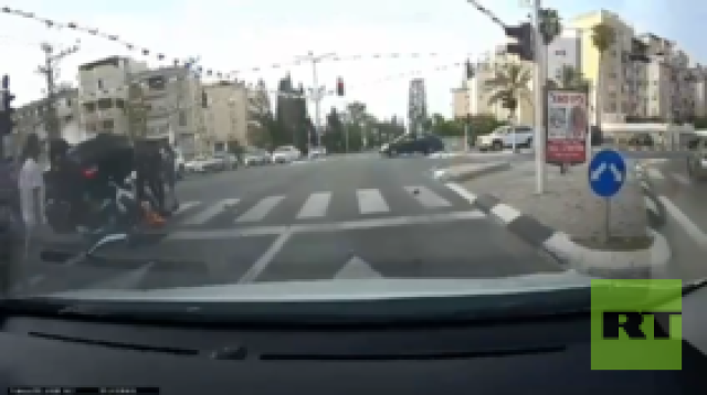 شاهد.. لحظة اصطدام سيارة الوزير الإسرائيلي المتطرف بن غفير وانقلابها
