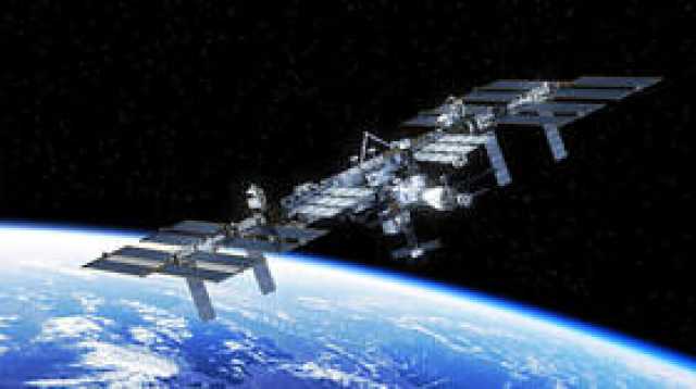 قمر صناعي يلتقط صورة فريدة لمحطة الفضاء الدولية من مسافة قريبة