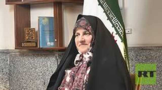 'مهر': رئيس جامعة طهران يعين زوجة الرئيس الإيراني في منصبين جديدين
