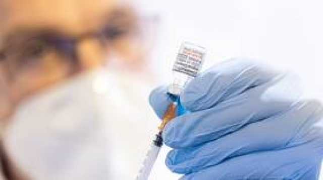 ماليزيا تطالب 'أسترازينيكا' بتوضيح الآثار الجانبية للقاح كورونا