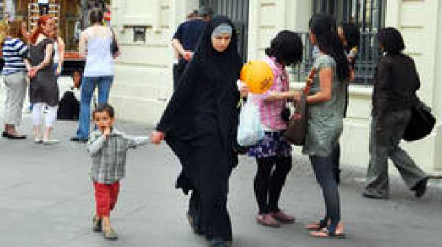 محاربة 'الإيديولوجية الإسلامية' وإلغاء حق المواطنة بالولادة.. بارديلا يكشف عن سياساته المستقبلية