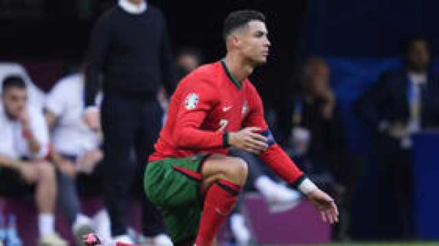 بعد كارثة ميتشو.. رونالدو يمد يده للصين