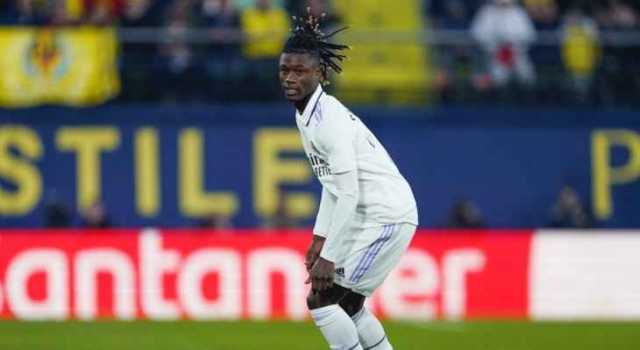 آرسنال يرصد 110 ملايين لخطف كامافينجا من ريال مدريد