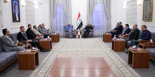 العامري يُثني على الإعلام المحلي المتبني للخطاب الوطني