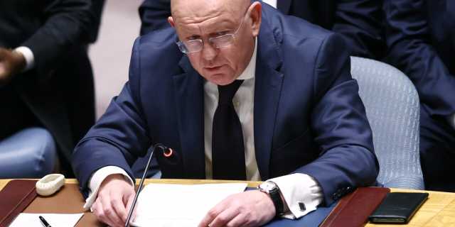 روسيا: غارات أمريكا في سوريا يمكن أن تثير تصعيداً مسلحاً في المنطقة