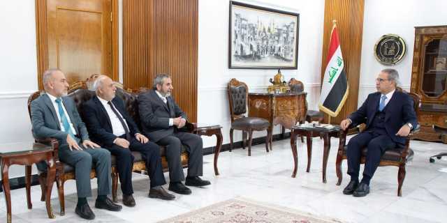 زيدان ووفد من الاقليم يبحثان اجراءات القضاء في معالجة الاشكاليات القانونية في كردستان
