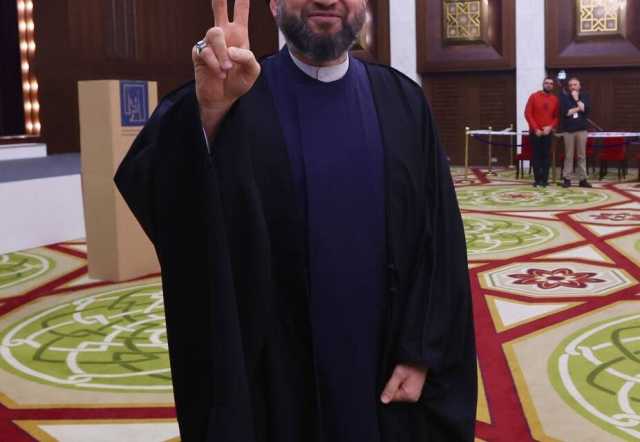 الحكيم يدعو لتحويل مجالس المحافظات إلى ورش عمل ميدانية