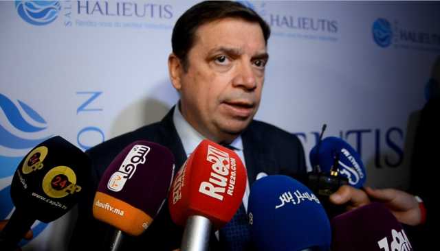 وزير الفلاحة الإسبانية يرد على احتجاجات المزارعين : العلاقات التجارية مع المغرب إيجابية واستراتيجية