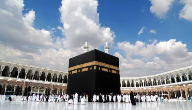 وزير سابق يروي تفاصيل مرافقته للأميرة الراحلة للا لطيفة لأداء مناسك العمرة
