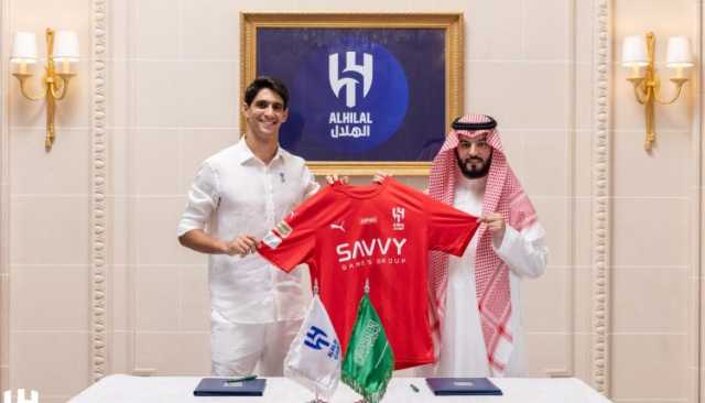 الهلال السعودي يعلن رسمياً تعاقده مع الحارس ياسين بونو
