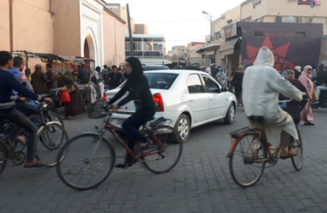 دورية لوزير الداخلية تحث المغاربة على المشي وركوب الدراجات الهوائية