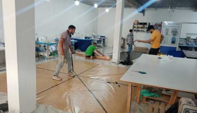 قطاع الصناعة التقليدية بالأقاليم الجنوبية يخيط 300 خيمة صحراوية لمتضرري الزلزال