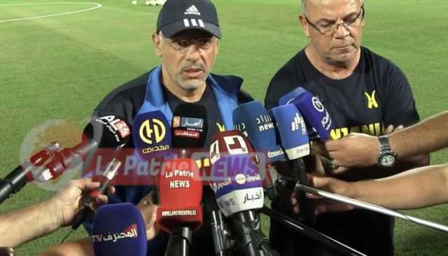 مدرب تنزانيا : السلطات الجزائرية إحتجزتنا لثمان ساعات بالمطار بشكل مهين بدون ماء ولا أكل هذا عيب على الجزائر