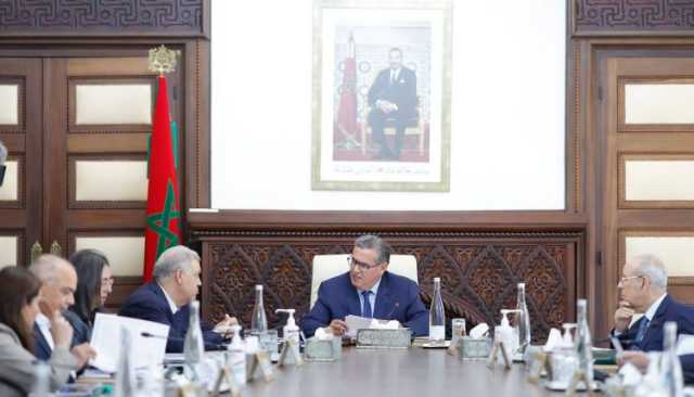 رئيس الحكومة يعلن الشروع في صرف الدعم المالي لإعادة بناء المنازل التي دمرها الزلزال وإنطلاق المواكبة التقنية وتلقي ملفات التراخيص