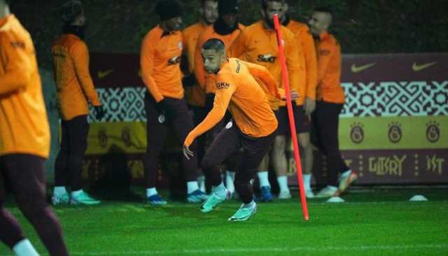 زياش يعود للتداريب مع غلطة سراي كلاعب أساسي بعد الأداء الكبير رفقة أسود الأطلس