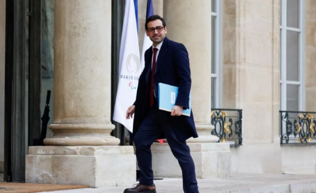 وزير الخارجية الفرنسي يعلن فتح صفحة جديدة مع المغرب بطلب من الرئيس ماكرون