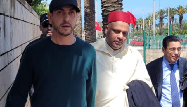 المحكمة تؤخر جلسة مومو.. المنشط الإذاعي يرفض التصريح للصحافة و الدفاع يرفض التشويش على القضاء