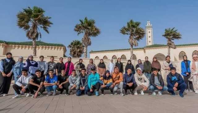 عمالة بوجدور تتكفل بمصاريف تكوين 40 طالب متفوق