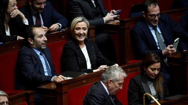 بين نصر إيديولوجي وآخر مقزز... تصدع حكومي جراء تبني البرلمان الفرنسي قانون الهجرة