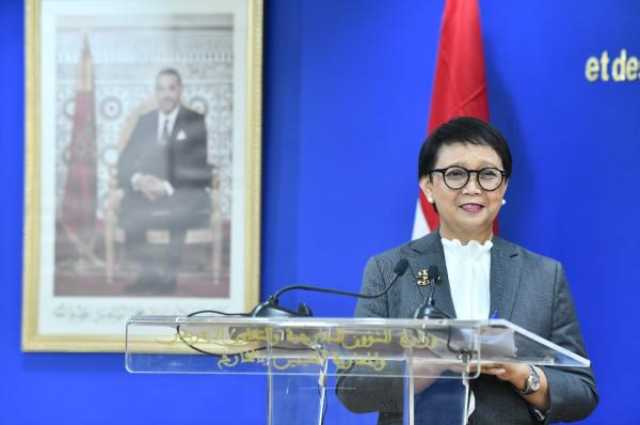 بأغنية تتغنى بجمال الصحراء المغربية..هكذا عبرت وزيرة الخارجية الإندونيسية عن إعجابها بالمملكة (فيديو)