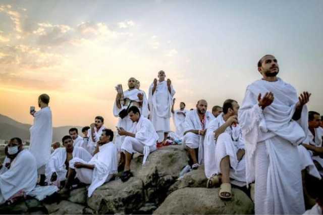 هل أخطأت السلطات السعودية التقدير.. تقرير يوضح بخصوص الجدل الواسع حول تحديد الموعد الحقيقي للوقوف بـعرفة