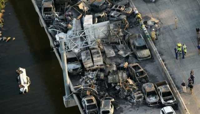 بسبب الضباب ...وفاة 7 أشخاص على الأقل في حادث مروري ضخم
