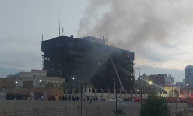 أوقع عشرات الإصابات.. حريق ضخم يلتهم مديرية أمن الإسماعيلية في مصر
