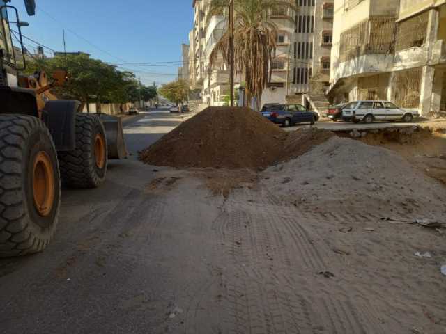 الاحتلال يغلق قرية زبوبا غربي جنين بالسواتر الترابية