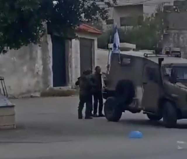 الاحتلال يعتقل 5 مواطنين ويصادر مركبة من دير استيا بسلفيت