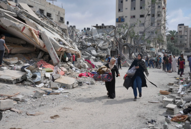  مفوض الأونروا: لا يوجد مكان آمن في غزة ونصف سكان رفح مضطرون للنزوح