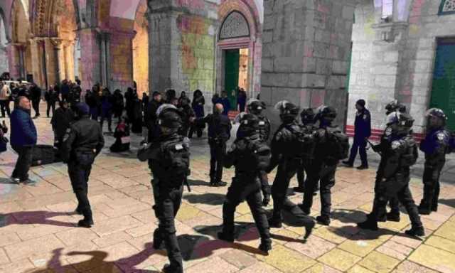 الاحتلال يعتقل فتيين من بيت حنينا بالقدس