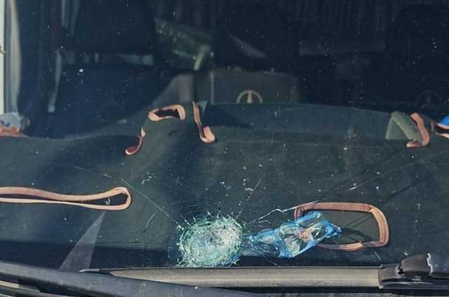 الصحة: شهيد بإطلاق جيش الاحتلال النار على مركبة وسط الخليل