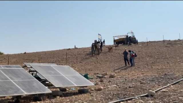 مستوطنون يواصلون تسييج أراضٍ بعد مصادرتها بالأغوار الشمالية
