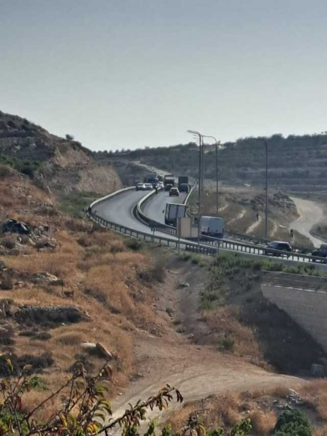 إصابة مواطنة باعتداء مستوطنين غرب بيت أمر شمال الخليل