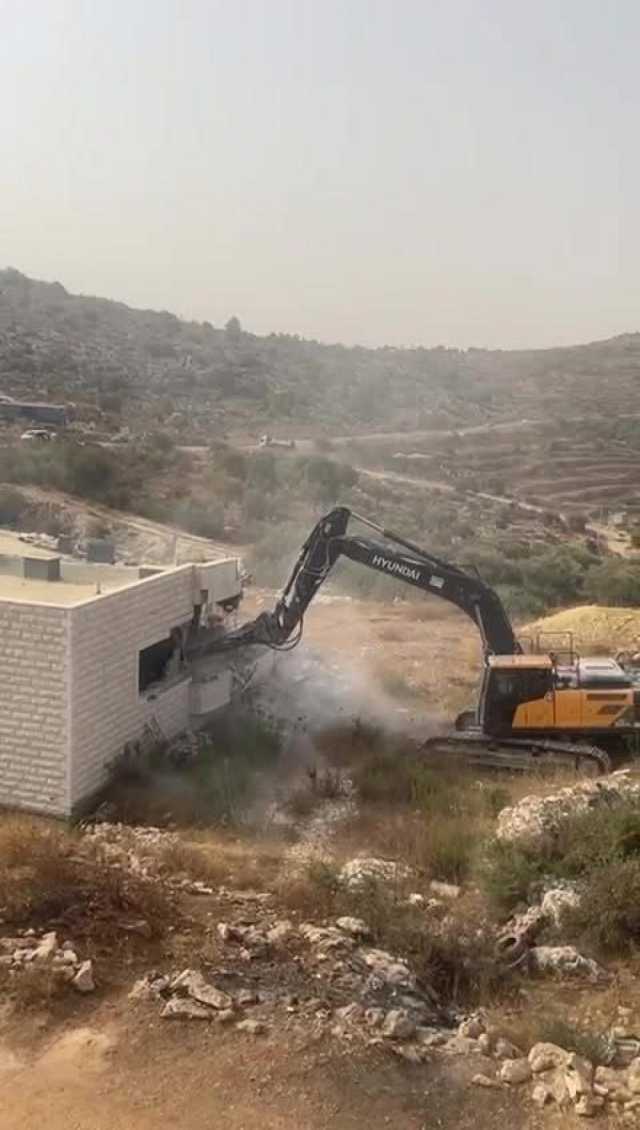 الاحتلال يهدم منزلًا في سلواد شرق رام الله