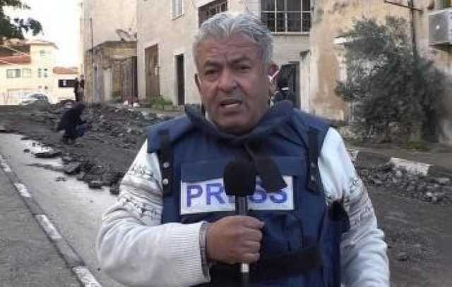 عائلة الأسير الصحفي علي سمودي تناشد لإنقاذ حياته