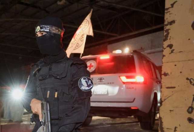 القسام تسلم جثة أحد أسرى الاحتلال ضمن صفقة التبادل