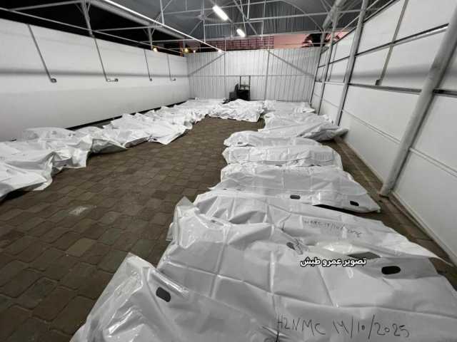 الاحتلال يفرج عن جثامين 30 شهيدًا من غزة