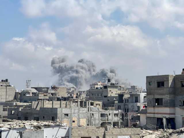 غارات إسرائيلية على غزة وبدء انتشال جثامين الشهداء