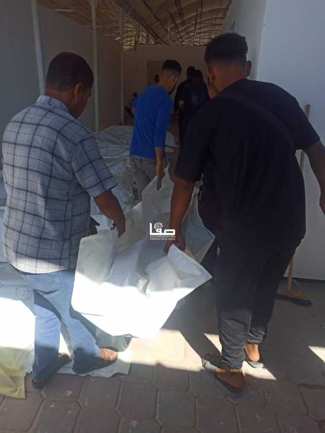 الصحة بغزة تستلم جثامين 15 شهيدًا أفرج الاحتلال عنهم